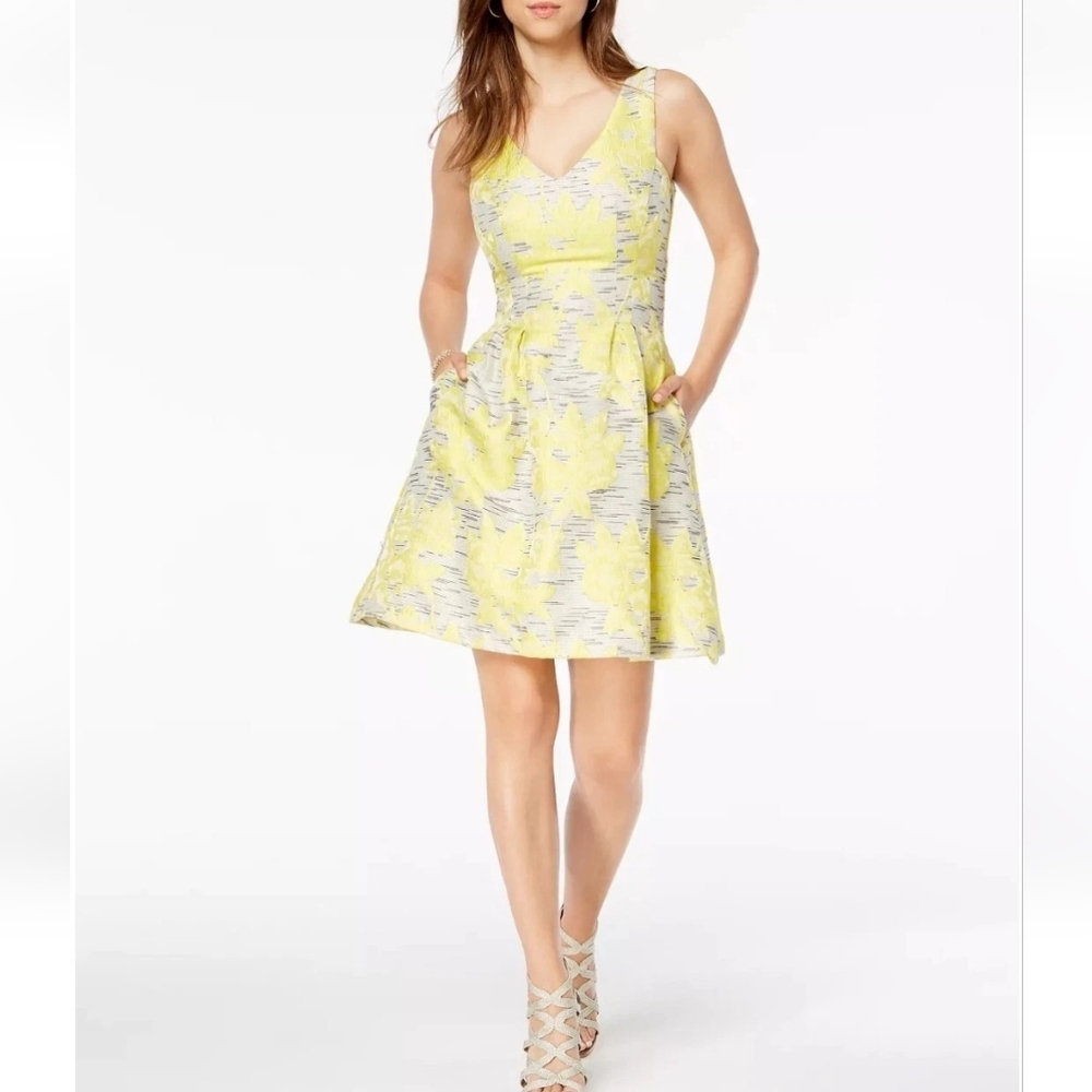 Donna Ricco NY Size 10 Embroidered Brocade Bright Jacquard Flower A-line Sz10